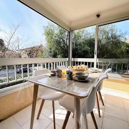 T2 Piscine Proche Apartament